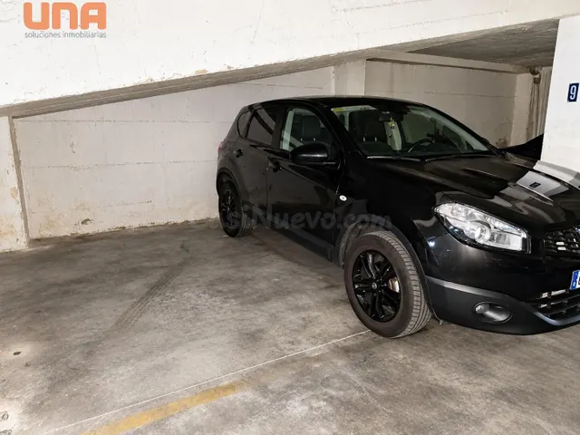 Se vende Plaza de garaje ( para coche y 2 motos) en Santa Rosa (Los Arboles) — 5