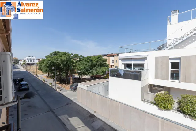 ¡EXCLUSIVA VIVIENDA UNIFAMILIAR CON PATIO PRIVADO EN ARMILLA! — 31