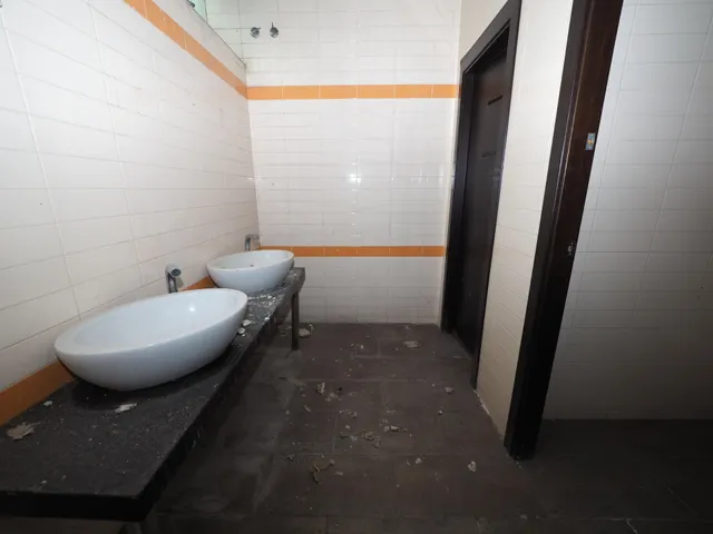 SE VENDE LOCAL COMERCIAL EN TERRASSA, ZONA CENTRO — 13