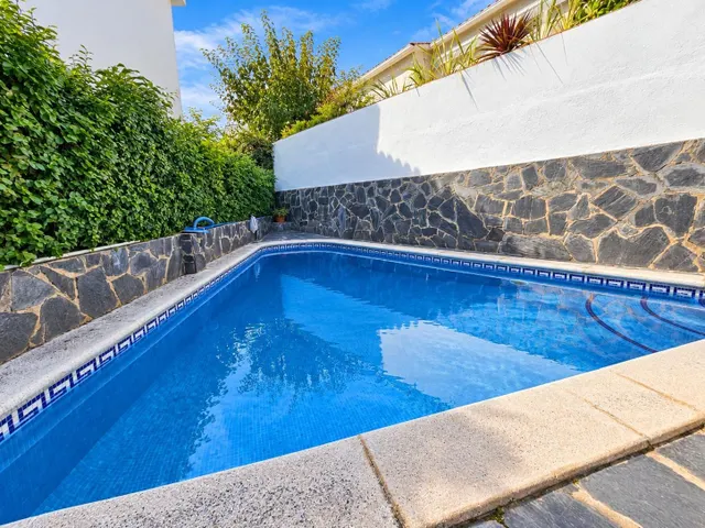 Casa con piscina privada, jardín y porche en Can Sors — 50