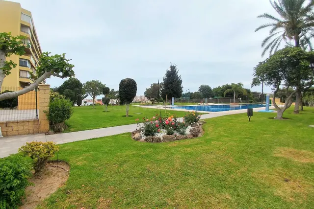 Estudio en venta en zona La Colina, Torremolinos