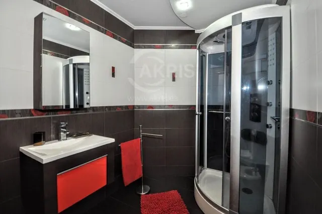 Chalet Independiente en Lloret de Mar — 39