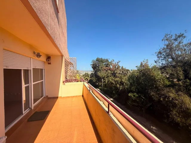PISO 3 DORMITORIOS CON PLAZA DE GARAJE URB. MARINA DEL CARME