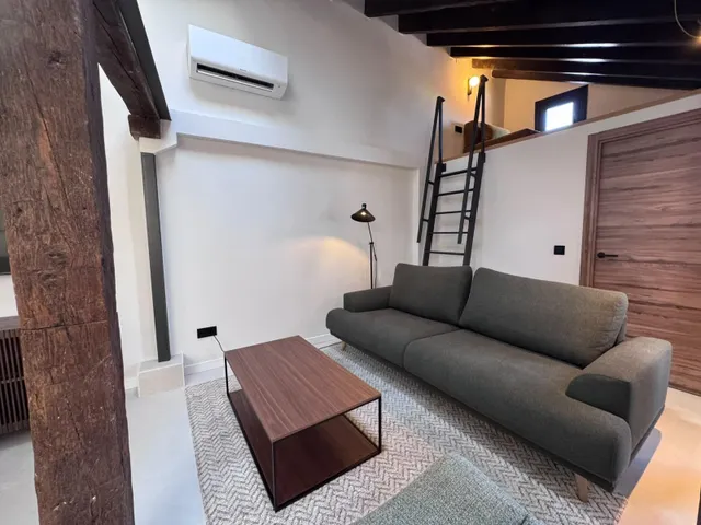 Exclusiva vivienda exterior a estrenar junto a la Puerta del Sol — 9