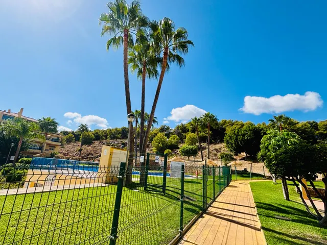 Estupendo piso 4 dormitorios planta baja con grandes terrazas en pinillo (Torremolinos) — 44
