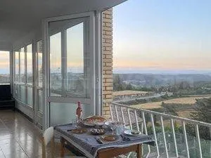 OPORTUNIDAD CASA GRANDE SEMINUEVA CON VISTAS - foto 3