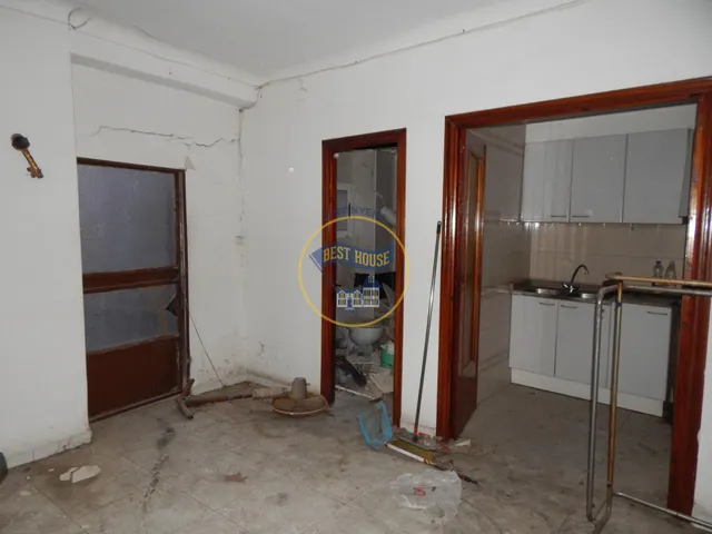 EDIFICIO A REFORMAR EN COCENTAINA. — 22
