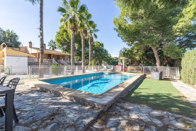 Chalet con parcela de 3.000m2, en paraje La Matanza — 2
