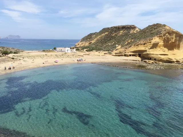 VILLA INCREÍBLE A ESCASOS METROS DE LA PLAYA — 8