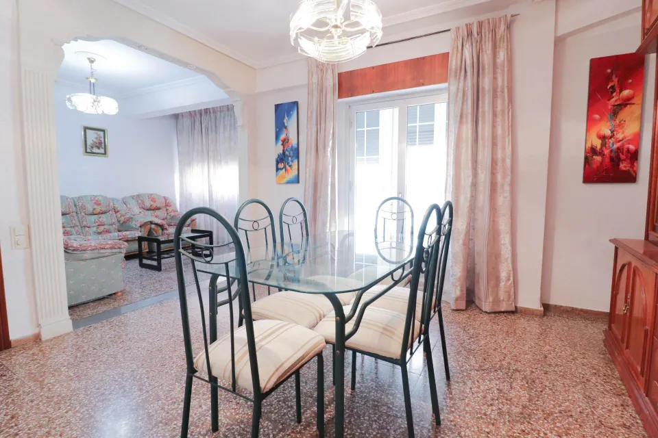 Venta vivienda en calle Granada esquina Rambla