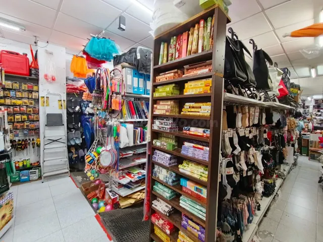 Se traspasa bazar en funcionamiento en Bons Aires (muy cerca - foto 3