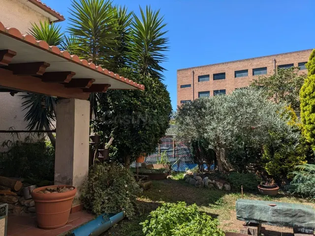 Planta baja independiente con porche y jardín privado en Vig - foto 2