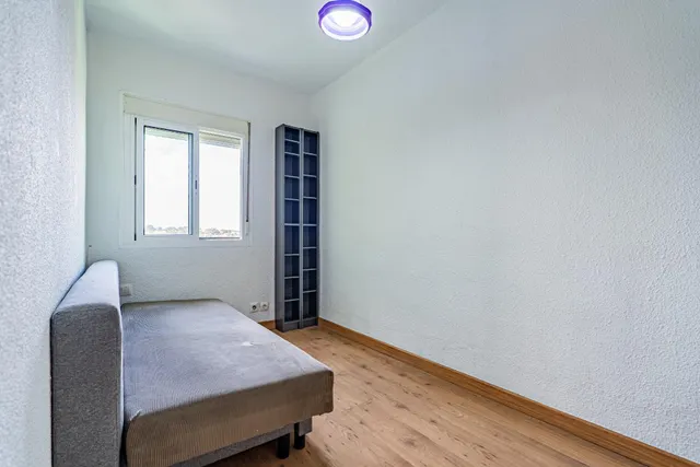 Luminoso piso de 3 dormitorios, con orientación suroeste. — 13