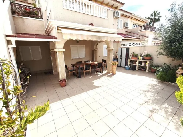 Casa 2 habitaciones 63m² en venta - Punta Prima - foto 3