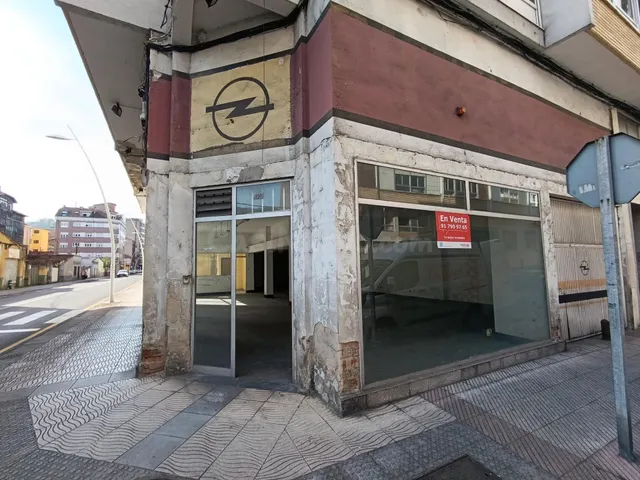 Local Comercial en el Centro de Sama – 305 m2 con Vado y Gra - foto 2