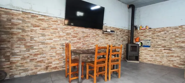 CASA PARA REFORMAR CON CUADRA, PAJAR Y DOS GARAJES EN TORRELAVEGA.- — 4