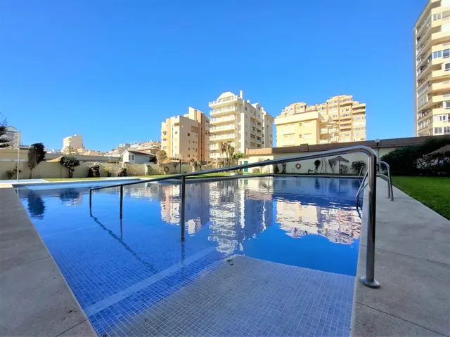 VENTA DE ÁTICO EN PASEO MARÍTIMO DE LOS BOLICHES, FUENGIROLA. 2 DORMITORIOS, TERRAZA Y VISTAS AL MAR — 4