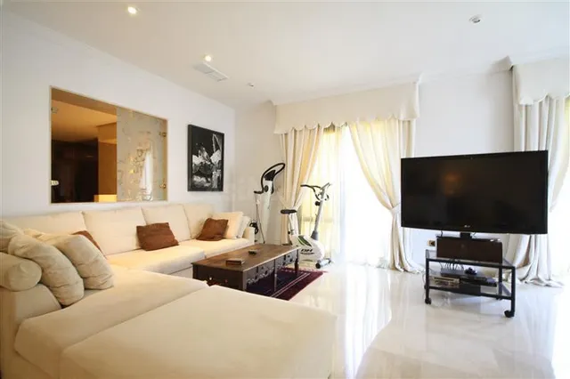 Chalet 6 habitaciones 450m² en venta - Marbella - foto 3