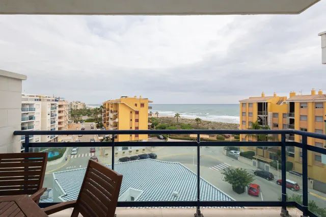 MAGNÍFICO ÁTICO CON VISTAS AL MAR — 43
