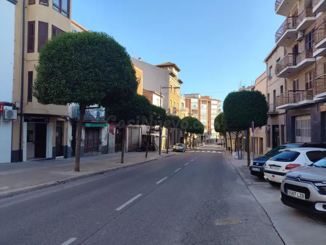 ¡AMPLIO PISO A LA VENTA EN LES BORGES BLANQUES! - foto 5
