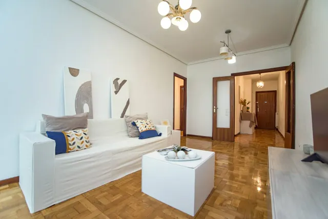 Piso en travesía Bayona 4, Pamplona — 20