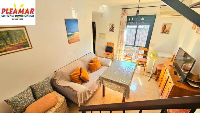DUPLEX ADOSADO DE TRES DORMITORIOS - ZONA LAS VIRGENES - foto 4