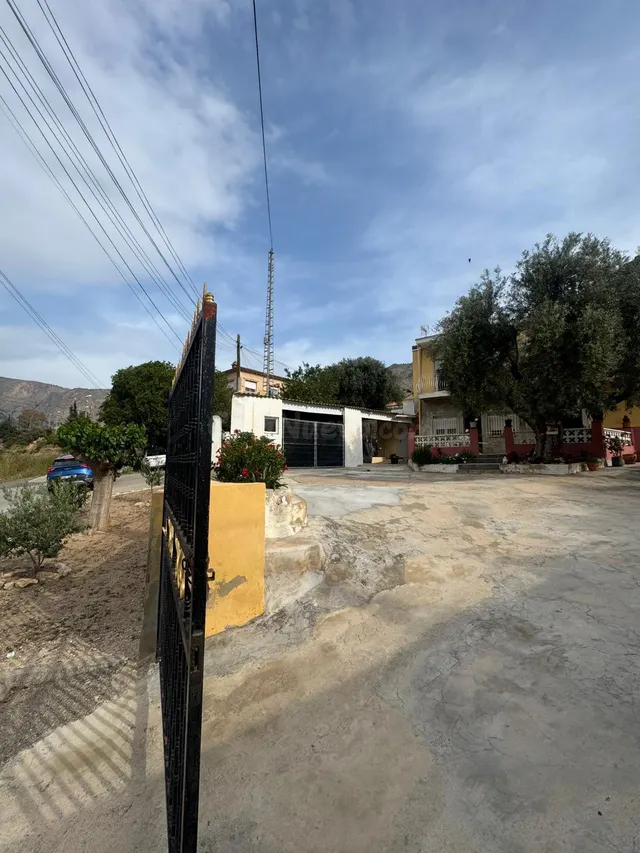 CONJUNTO DE construcciones DENTRO DE UNA MISMA PARCELA DE MÁ - foto 4