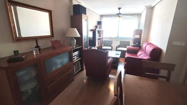 AVC INMOBILIARIO VENDE PISO — 49