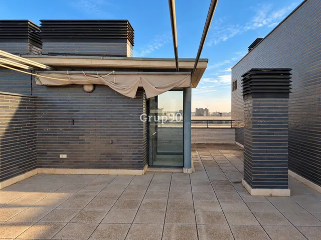 Exclusivo ático tríplex con gran terraza de 79 m2, 4 balcones y zona comunitaria con 2 piscinas y pista de pádel en cappont — 7