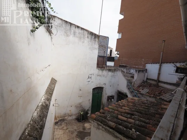 SE VENDE CASA DE 258 M2 DE SUELO Y 397 M2 CONSTRUIDOS EN AVE - foto 4