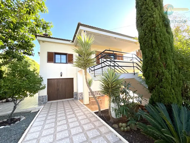 Magnifico chalet reformado con piscina privada y gran jardin en la azohia — 45