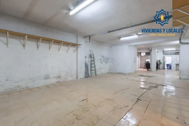 LOCAL COMERCIAL EN VENTA EN C/ASTURIAS — 4