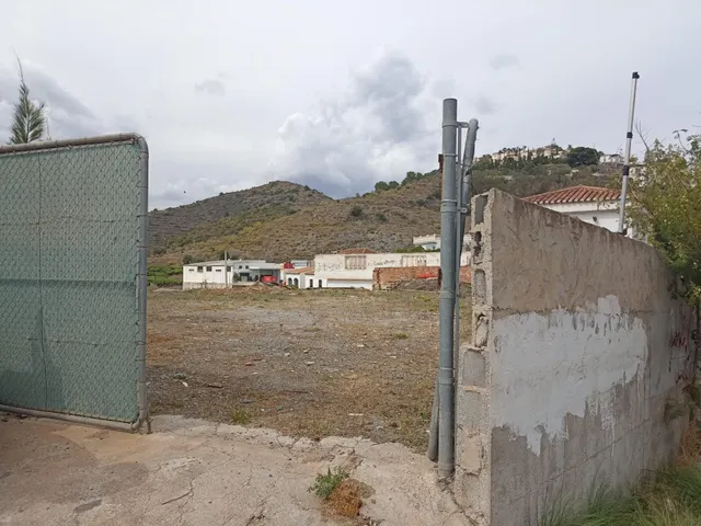 TERRENO URBANO 590 M2 EN ALMUÑECAR — 7