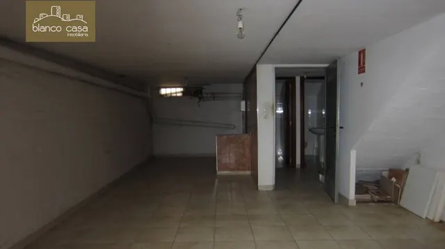 Local comercial de 40m2 en el centro de Carballo — 7