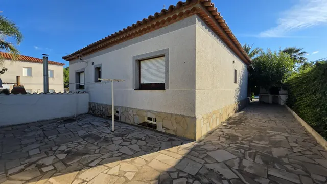 Chalet con piscina y licencia turística cerca del mar — 30