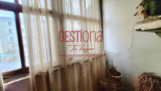 CASA PARA REFORMAR EN EL CENTRO DE RAMALES DE LA VICTORIA. — 31