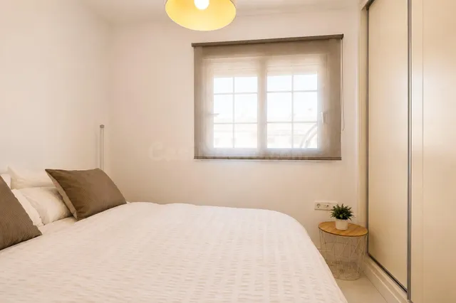 Ático con gran terraza y vistas al mar — 34