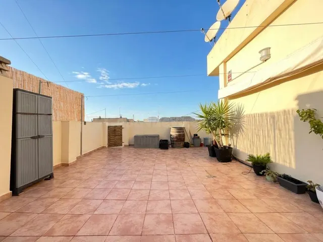 ÁTICO EN VENTA, CON AMPLIO SOLÁRIUM PRIVATIVO, GARAJE Y TRAS - foto 5
