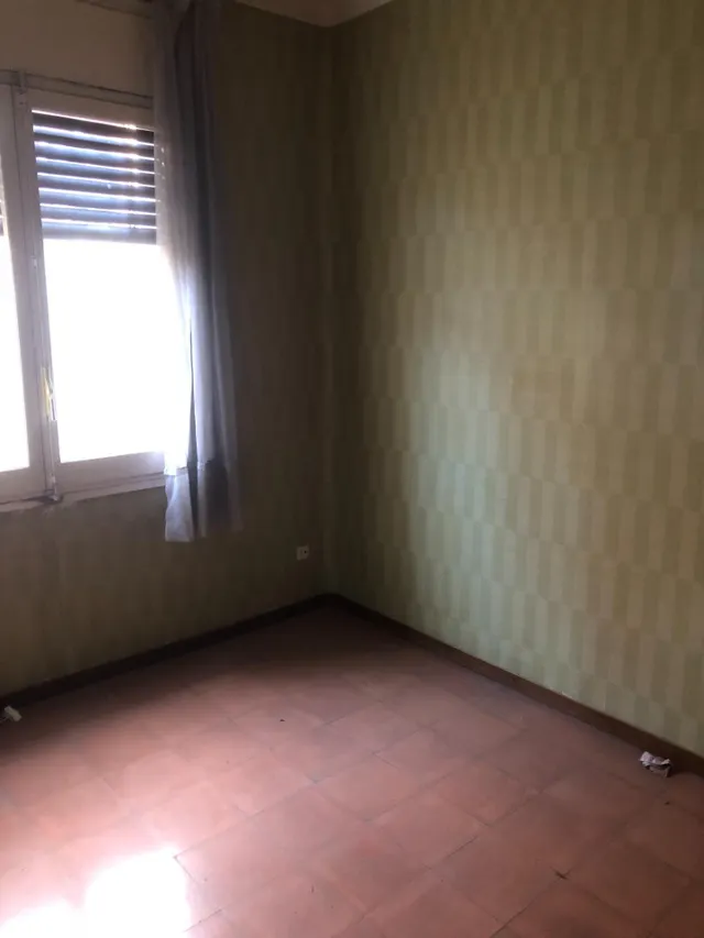 EDIFICIO EN VENTA EN MANRESA — 24