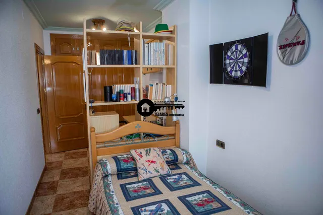 Se vende edificio completo de tres plantas  con garaje, patios privados y solárium — 34