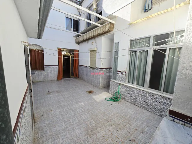 CASA EN PLANTA BAJA EN VENTA — 21
