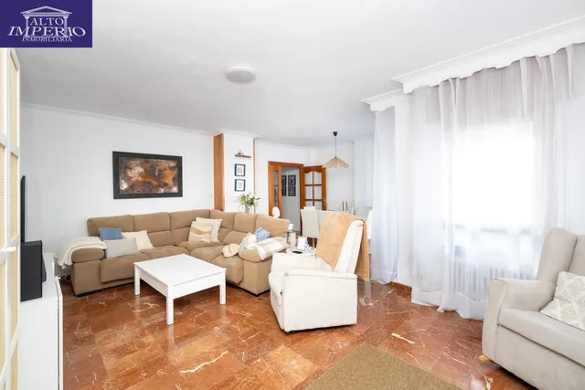 Piso y cochera en venta junto Acera de Darro. — 12