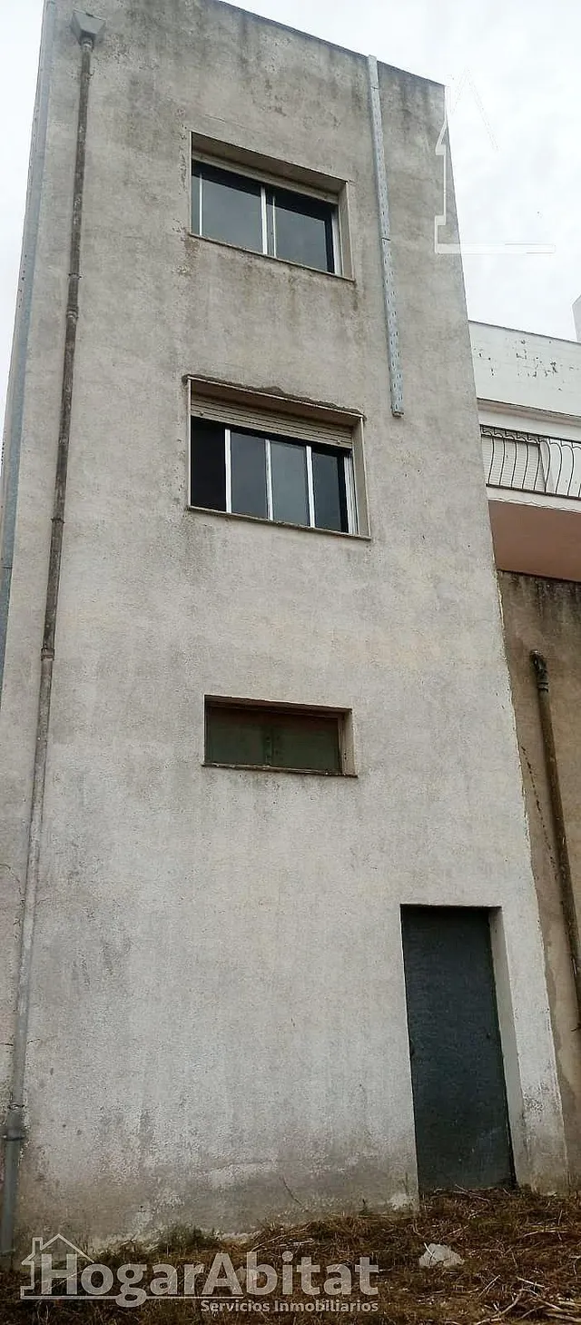 ¡Vistas a las montañas! Casa luminosa con garaje y dos grandes terrazas, cerca del ayuntamiento — 44