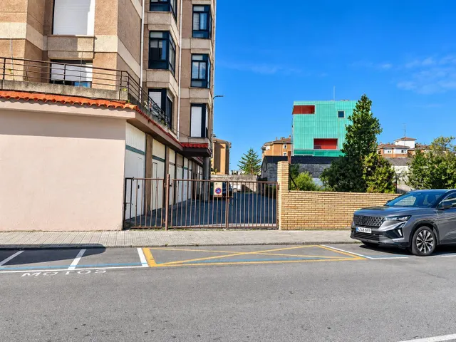 EXCLUSIVA – Piso en Santoña con ascensor, 3 dormitorios y garaje cerrado incluido — 12
