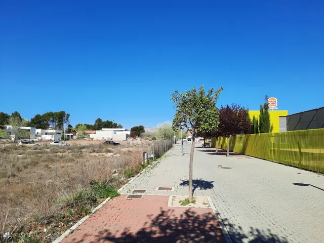 EXCELENTE PARCELA EN SUP-3 PARA LA construcción DE SU VIVIENDA UNIFAMILAR — 4