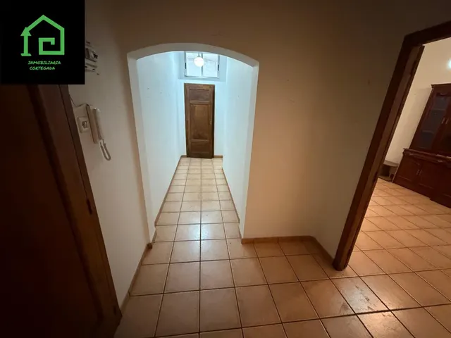 AMPLIO PISO EN PLENO CENTRO DE VILAGARCÍA DE AROUSA PARA REFORMAR — 10