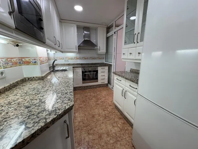 4 habitaciones y ascensor junto a la Avenida del Aeropuerto — 5