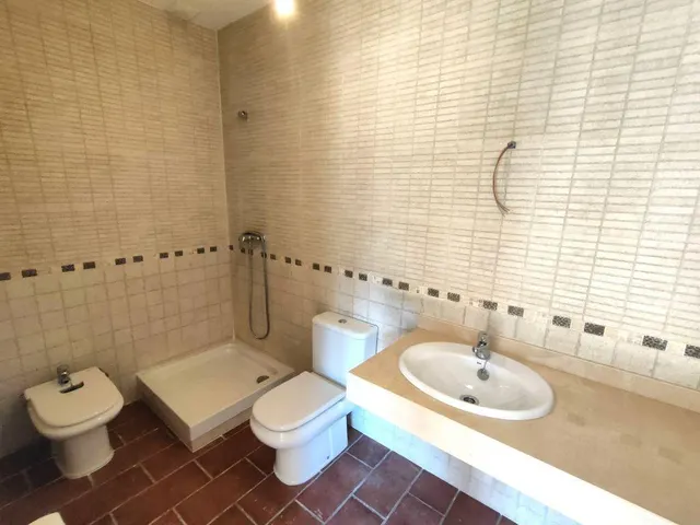 Casa 3 habitaciones 267m² en venta - AVDA. PARRIZAL — 24