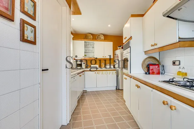 Ático dúplex con piscina privada y espectaculares terrazas junto al parque de Monterols — 31