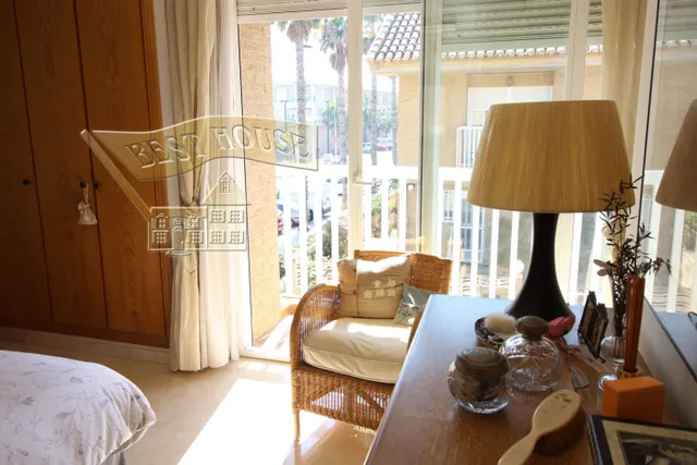 EXCLUSIVO CHALET ESQUINERO EN LA PATACONA — 26
